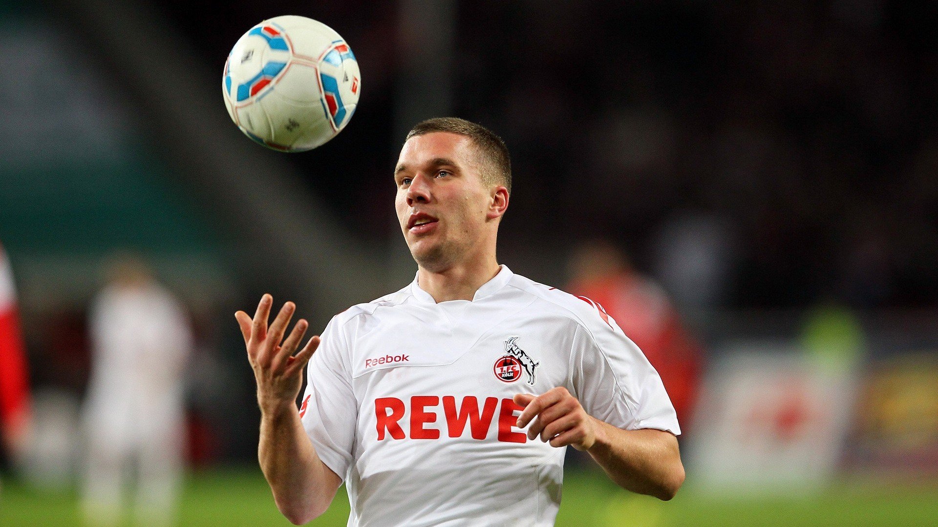 英超争冠，教练赞战术创新，英超冠军教练