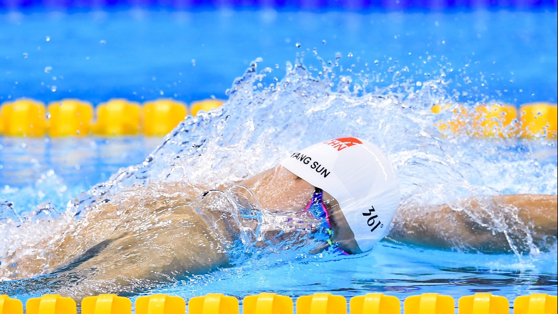 青少年足球比赛文化节丰富多彩，掀起全民热潮，青少年校园足球比赛